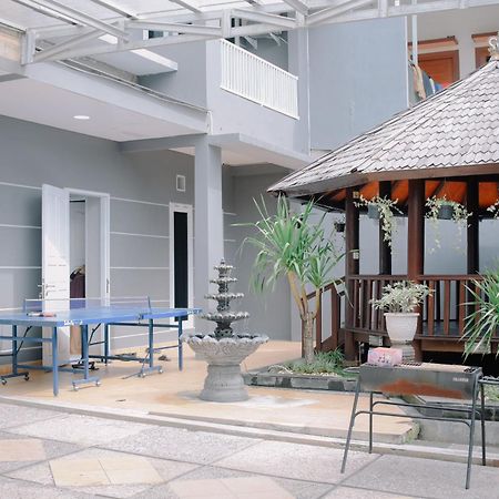 Villa Palm Springs By Reqhome Ciater Hilir 外观 照片