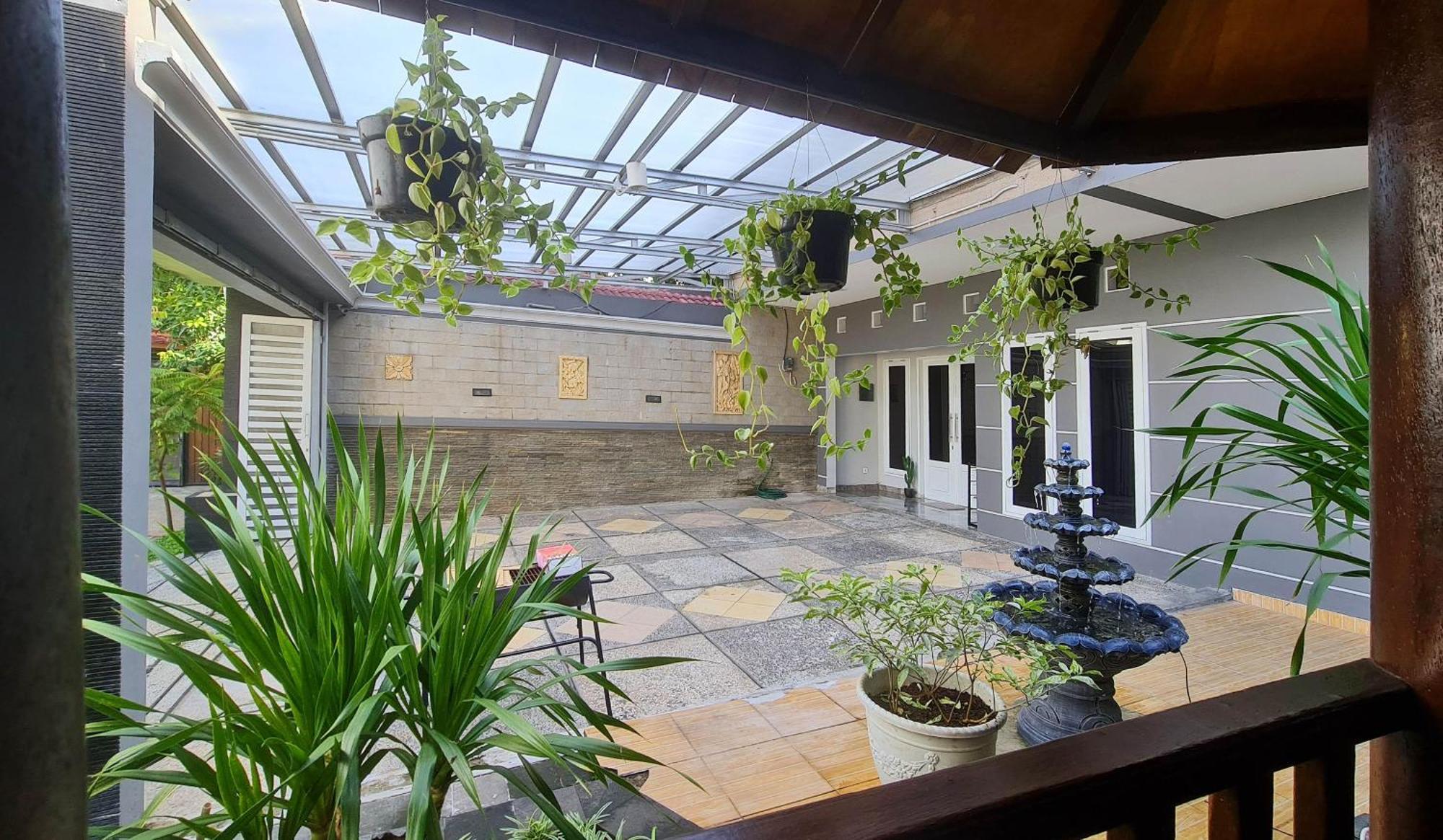 Villa Palm Springs By Reqhome Ciater Hilir 外观 照片